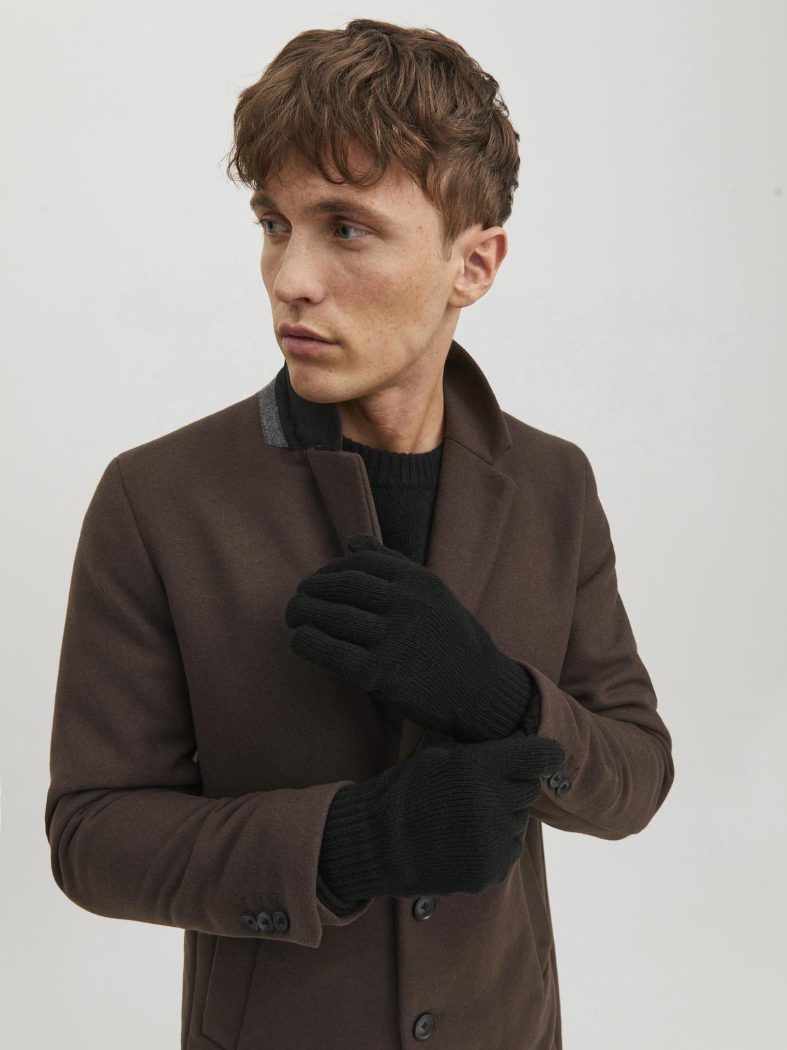 model_shot-front