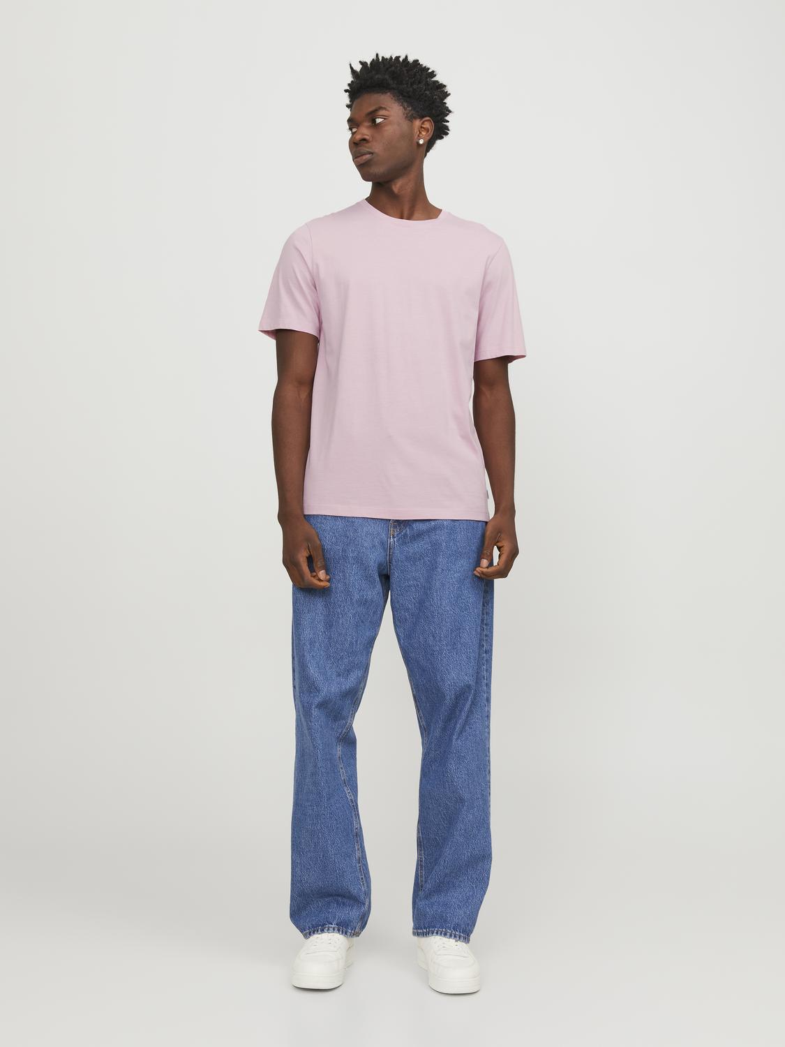 model_shot-front_full