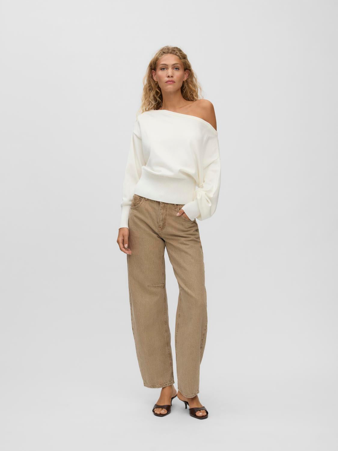 model_shot-front