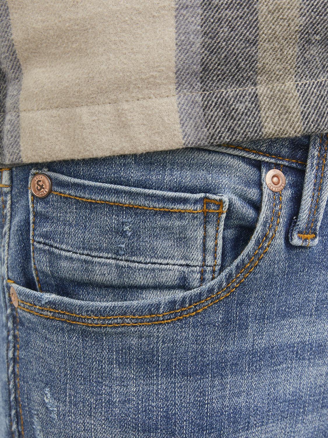 model_shot-detail