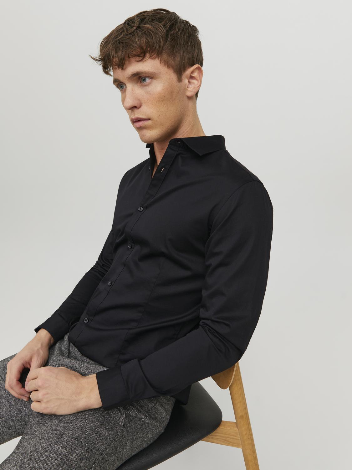 model_shot-creative