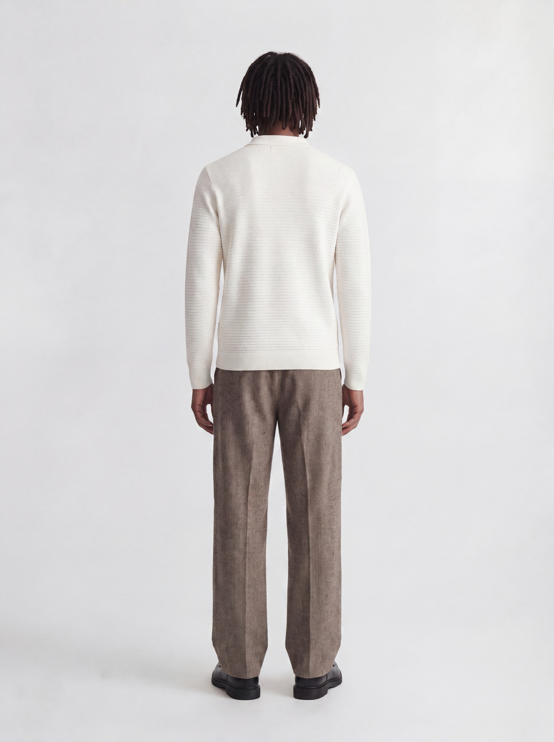 model_shot-back