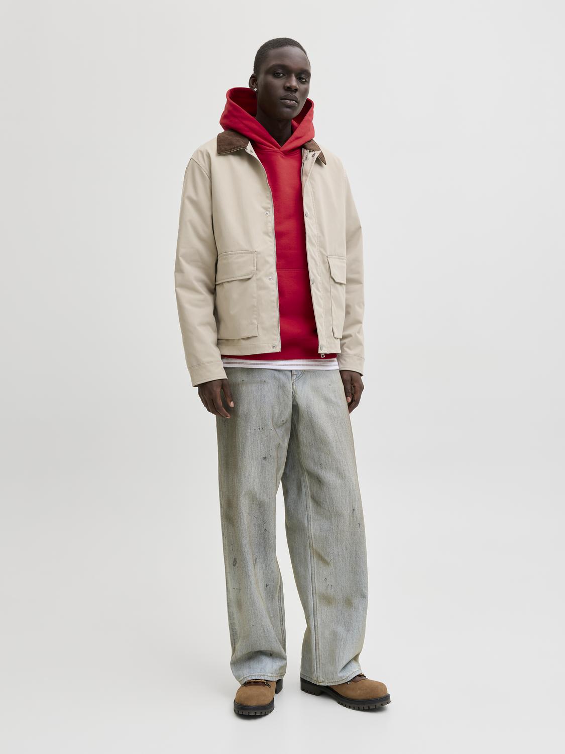 model_shot-front_full