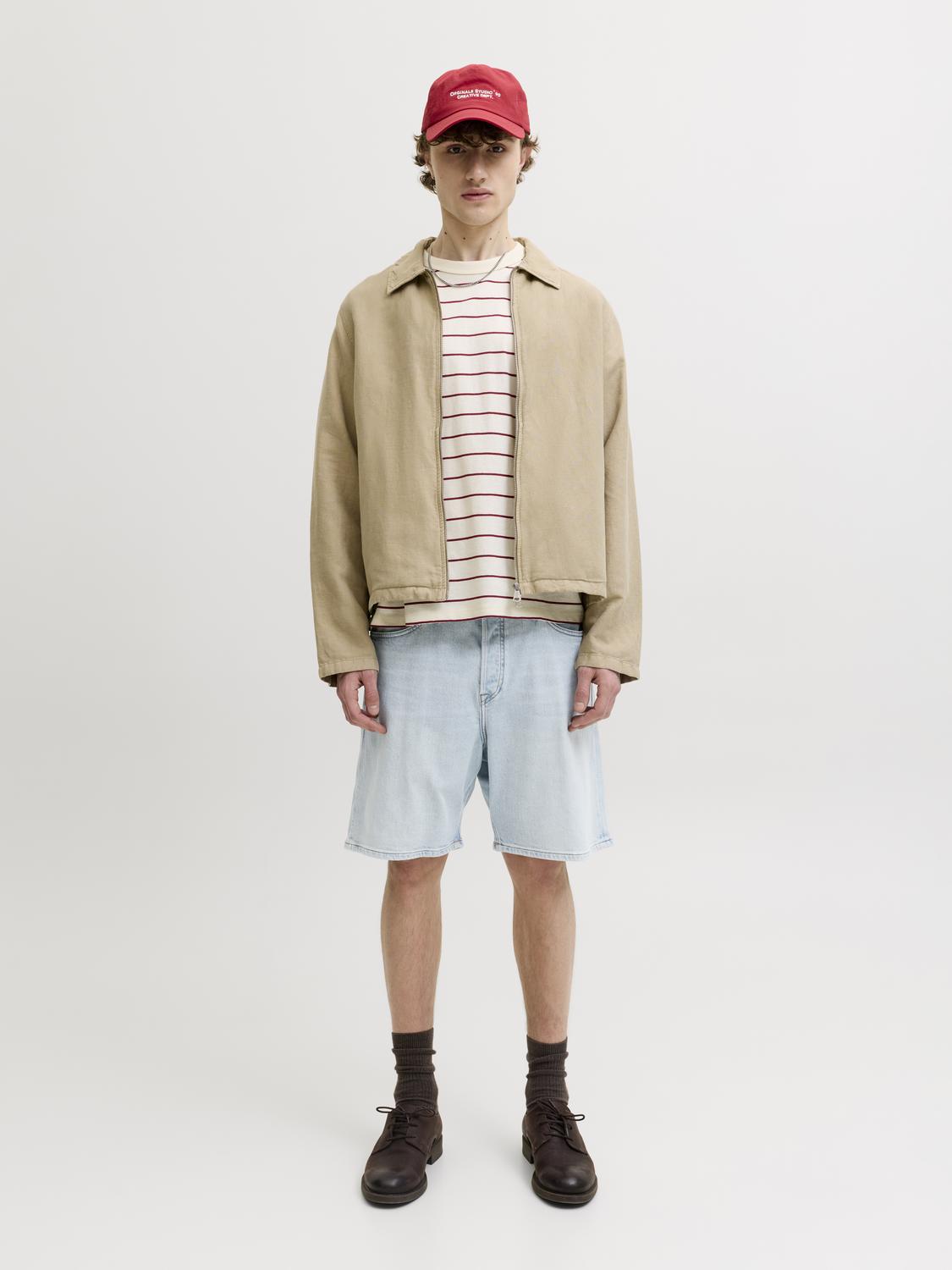 model_shot-front_full