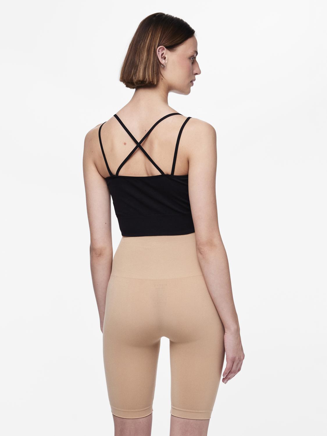 model_shot-back