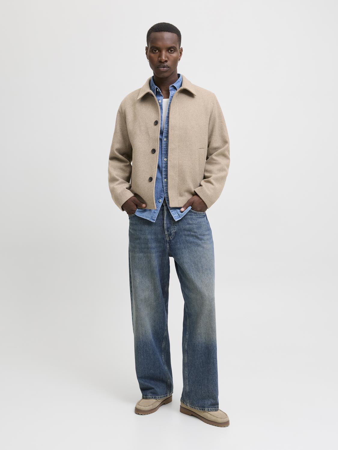 model_shot-front_full