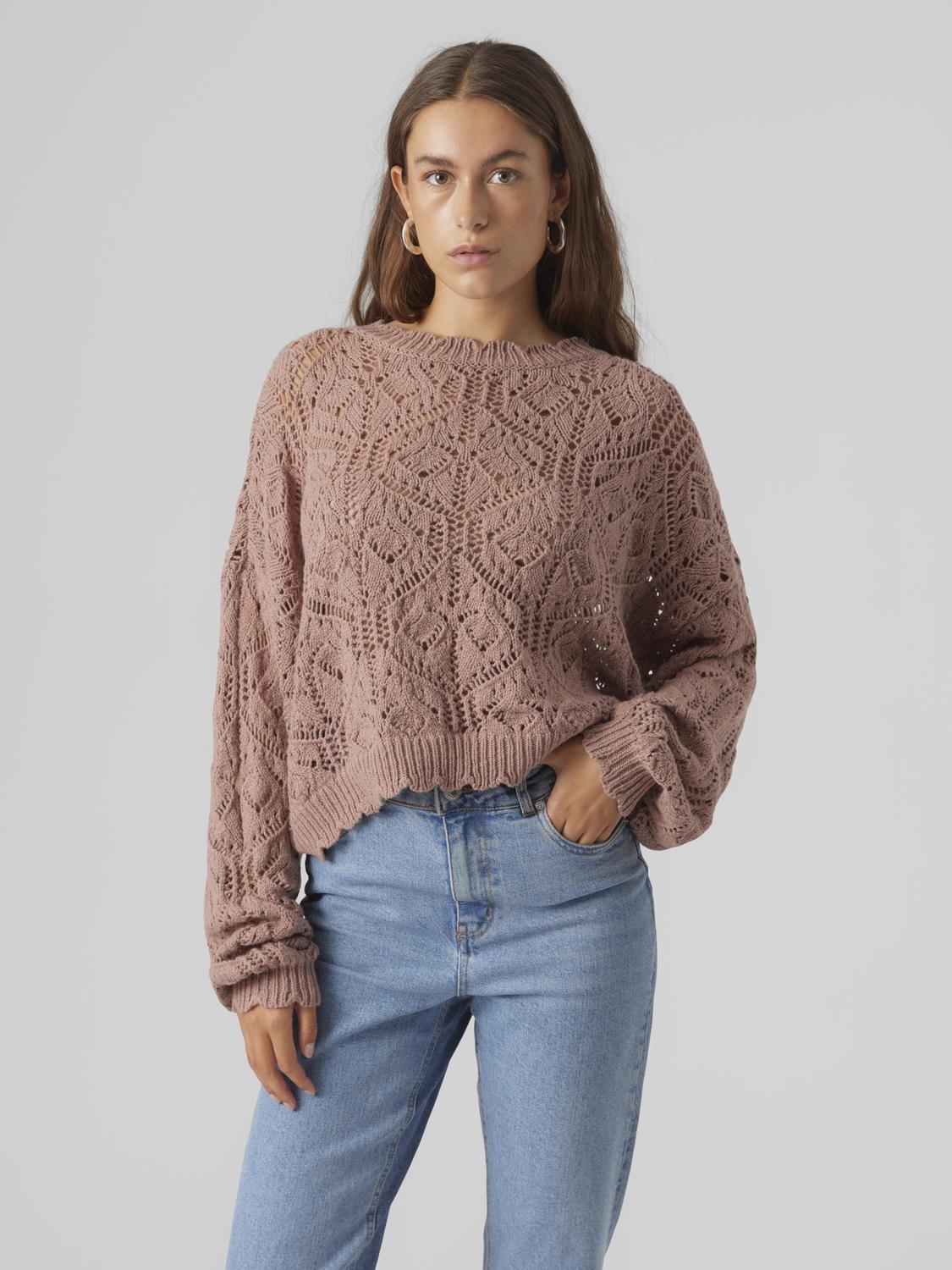 model_shot-front