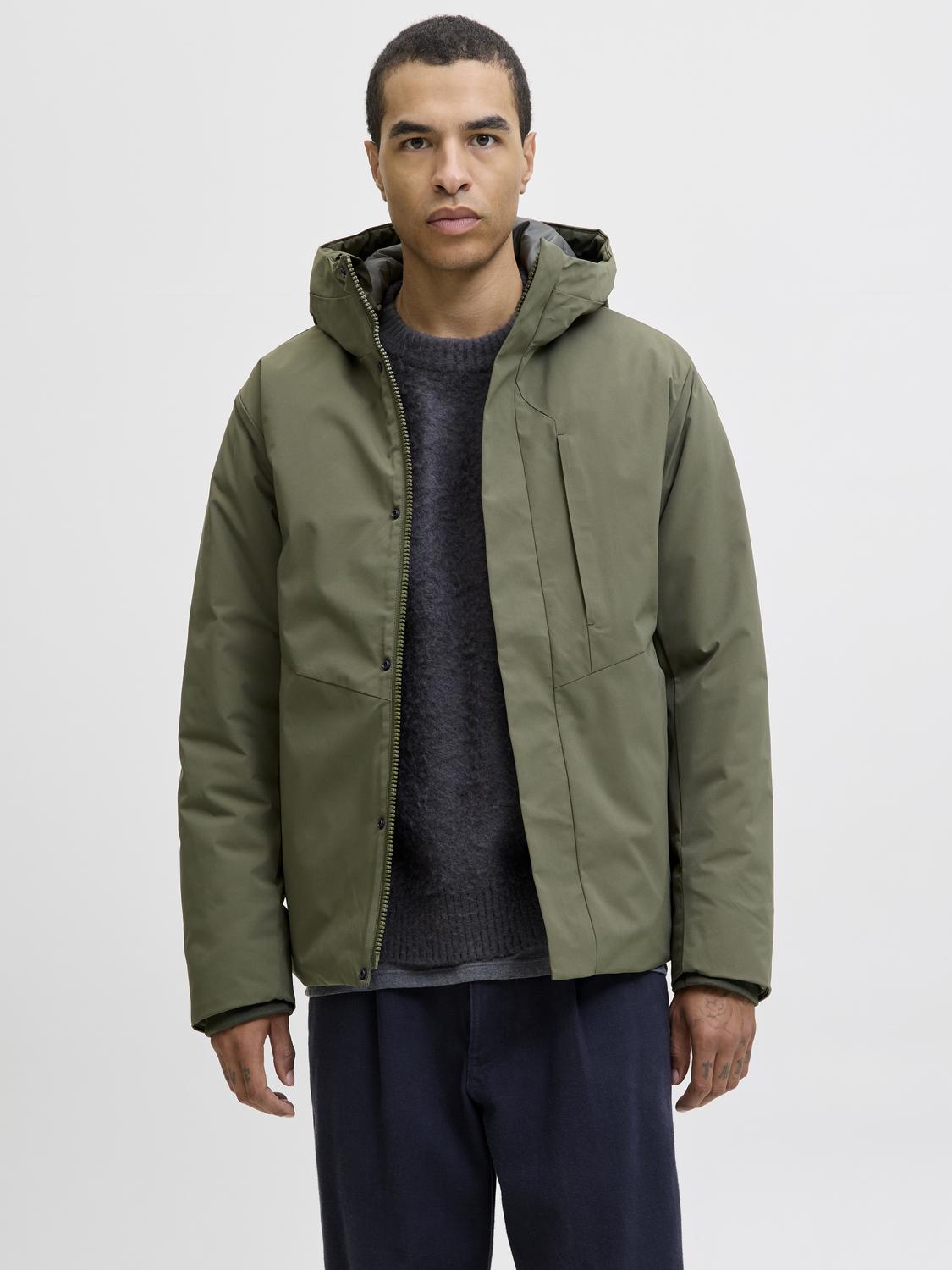 model_shot-front