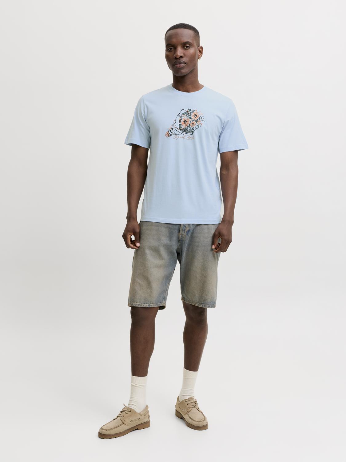 model_shot-front_full