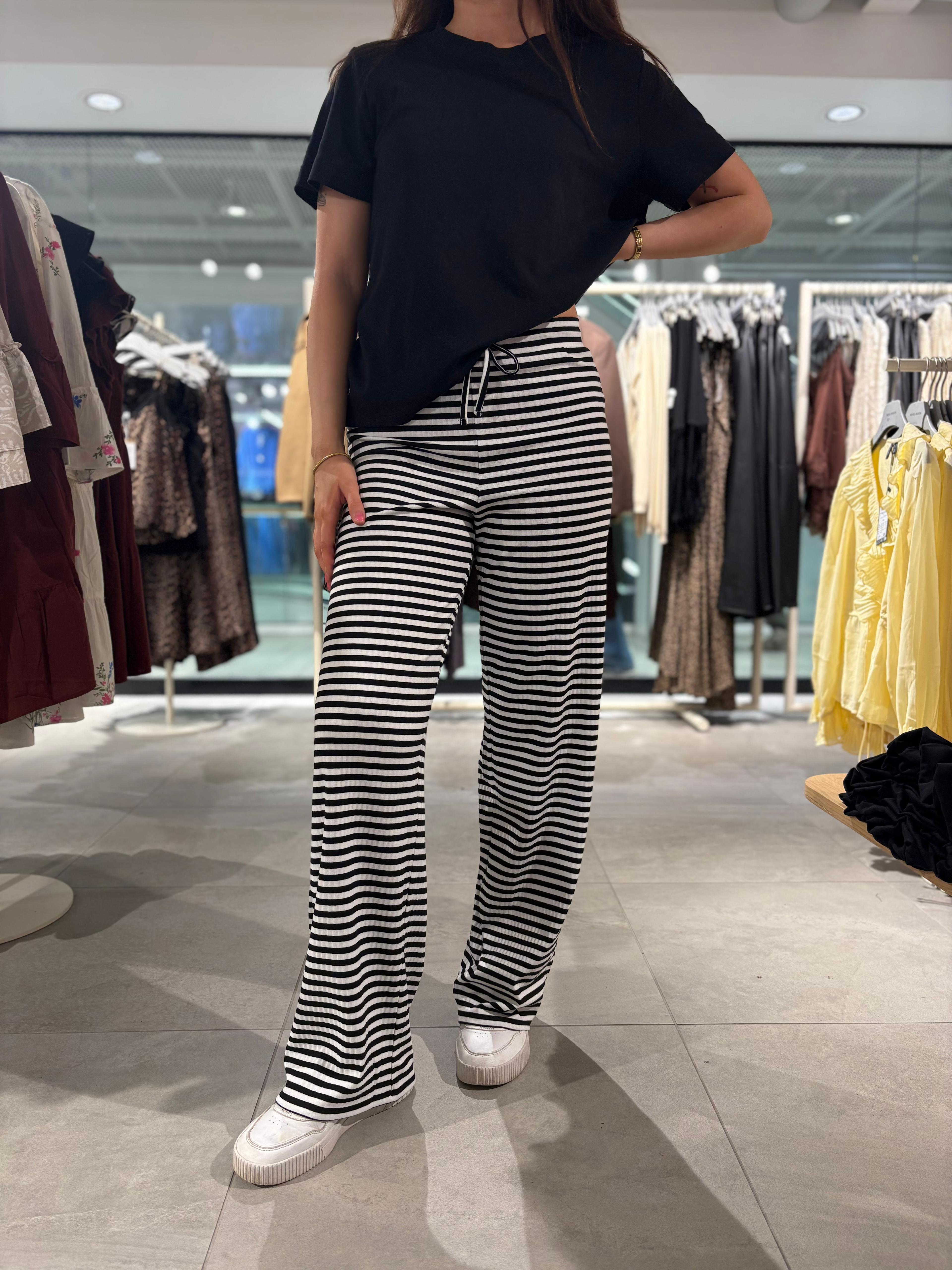 PCLAYA Trousers - Black