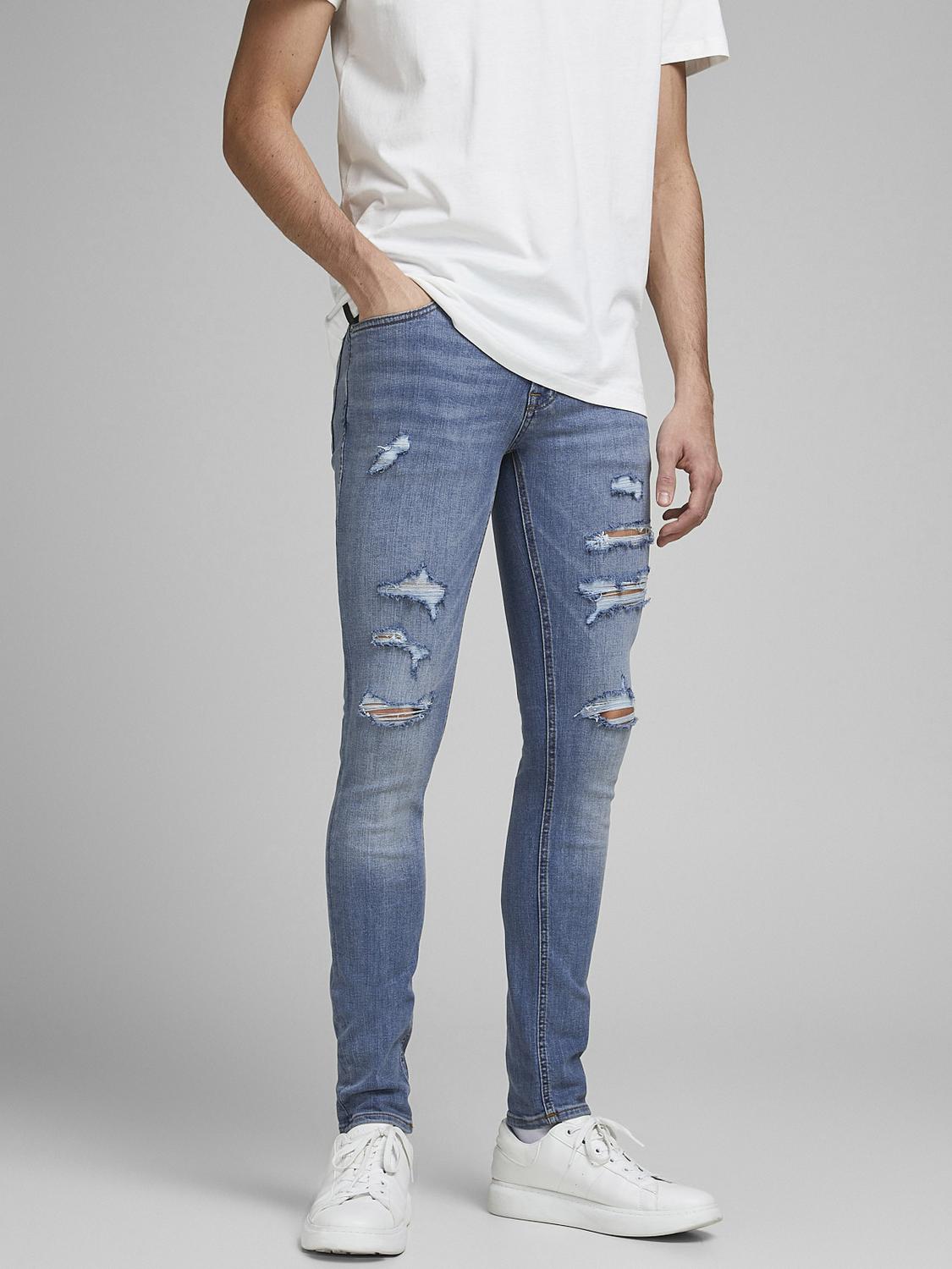 model_shot-front