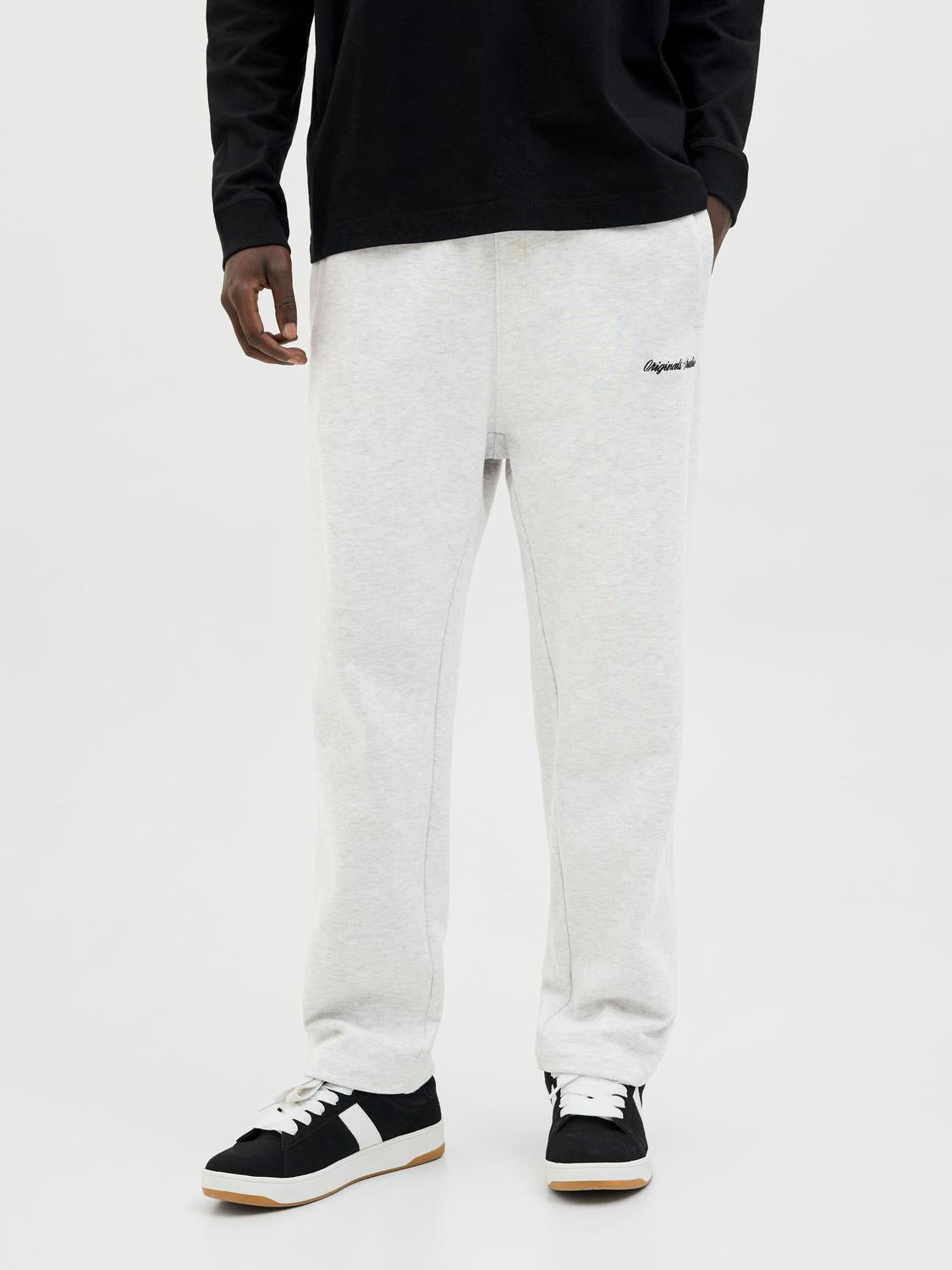 model_shot-front