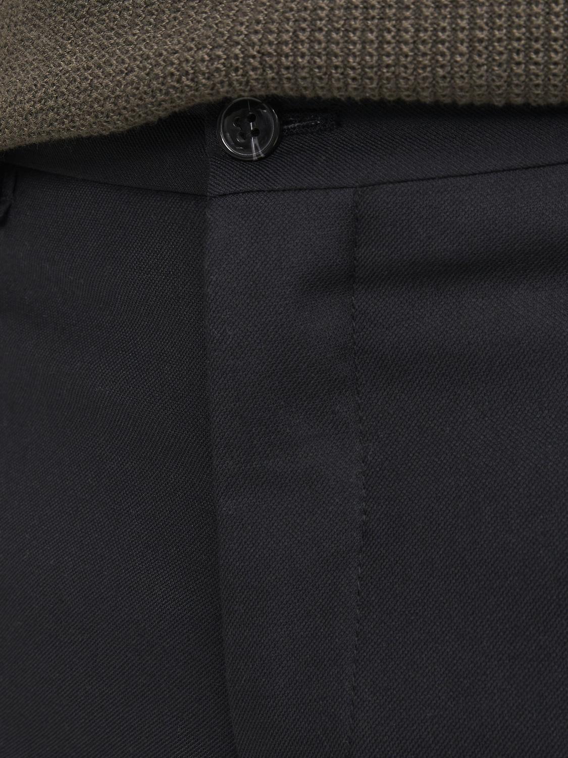 model_shot-detail
