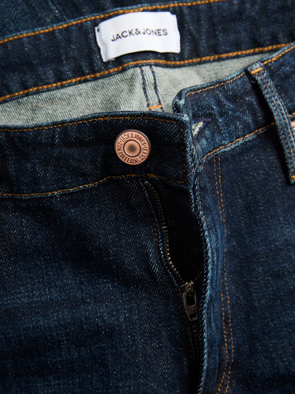 model_shot-detail