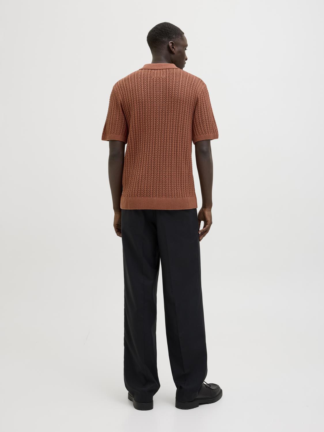 model_shot-back