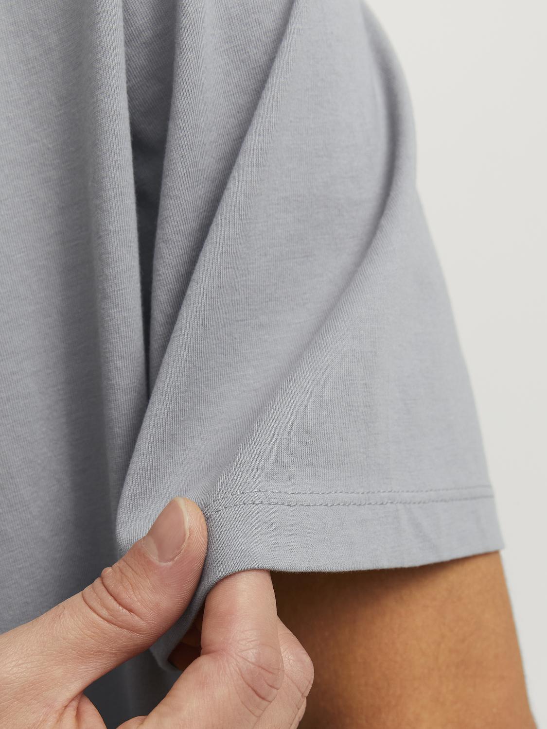 model_shot-detail