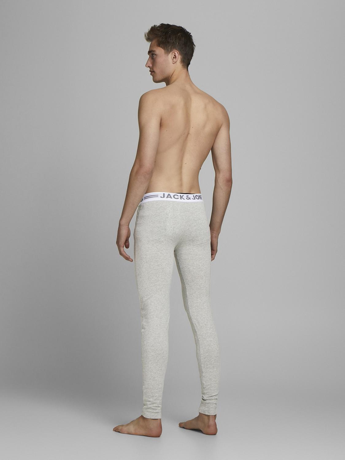 model_shot-back