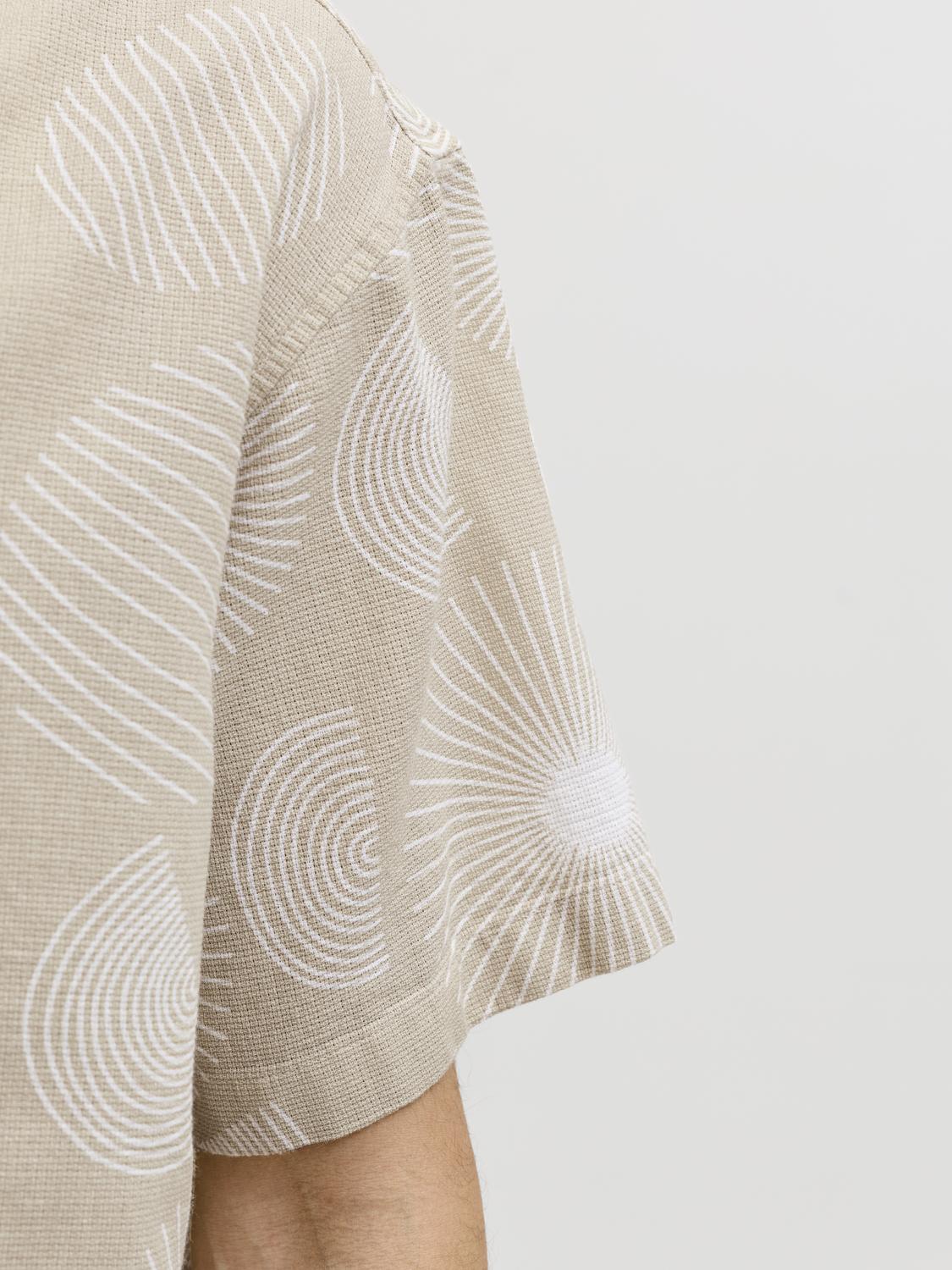 model_shot-detail