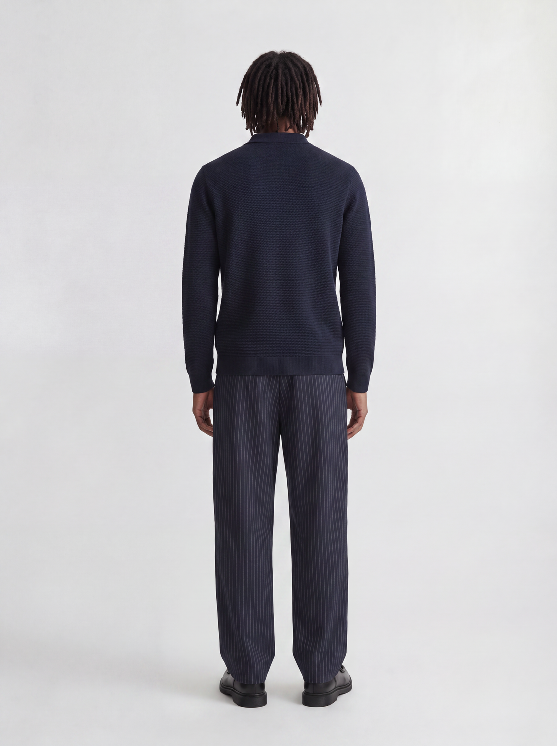 model_shot-back