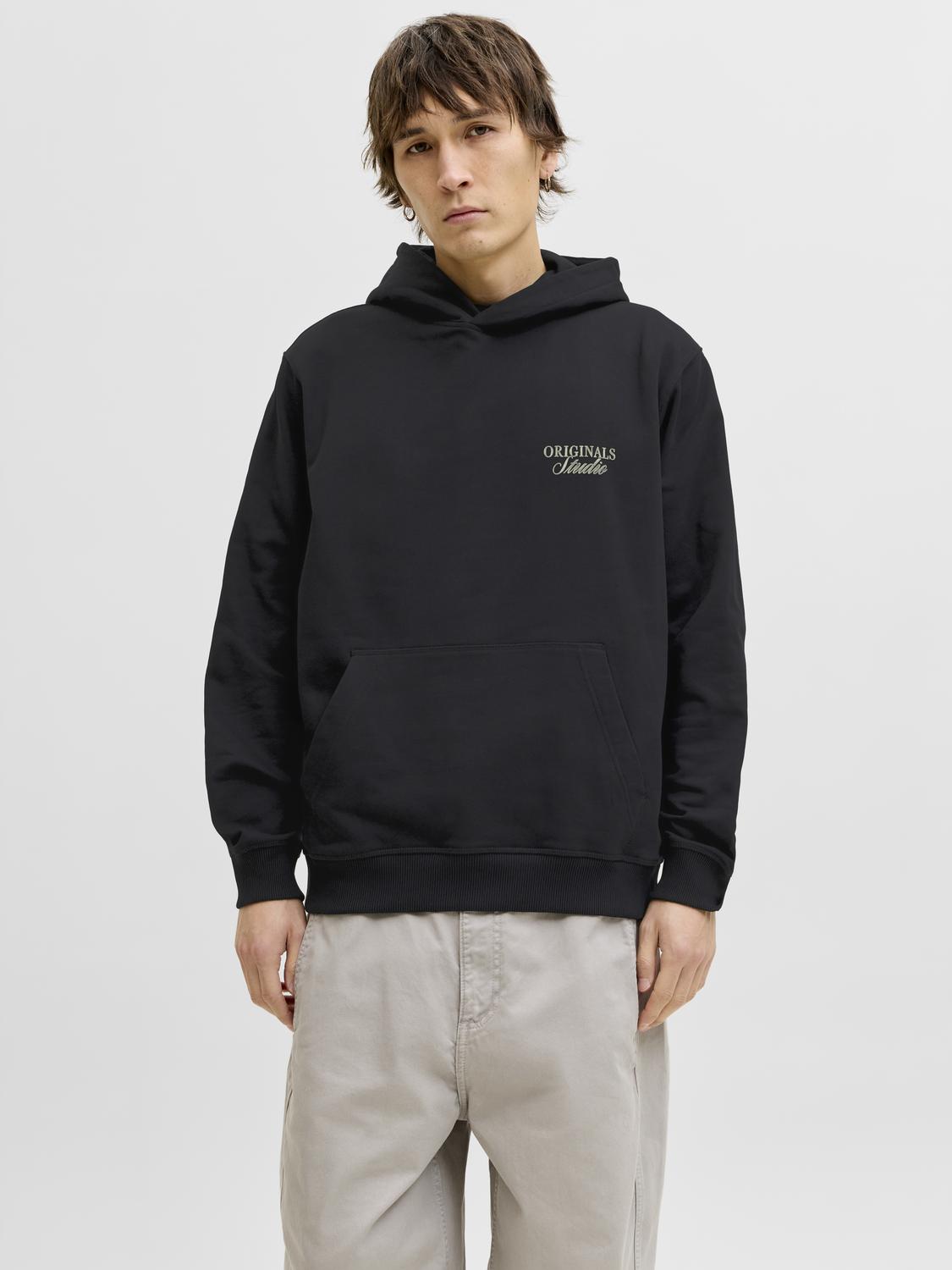 model_shot-front