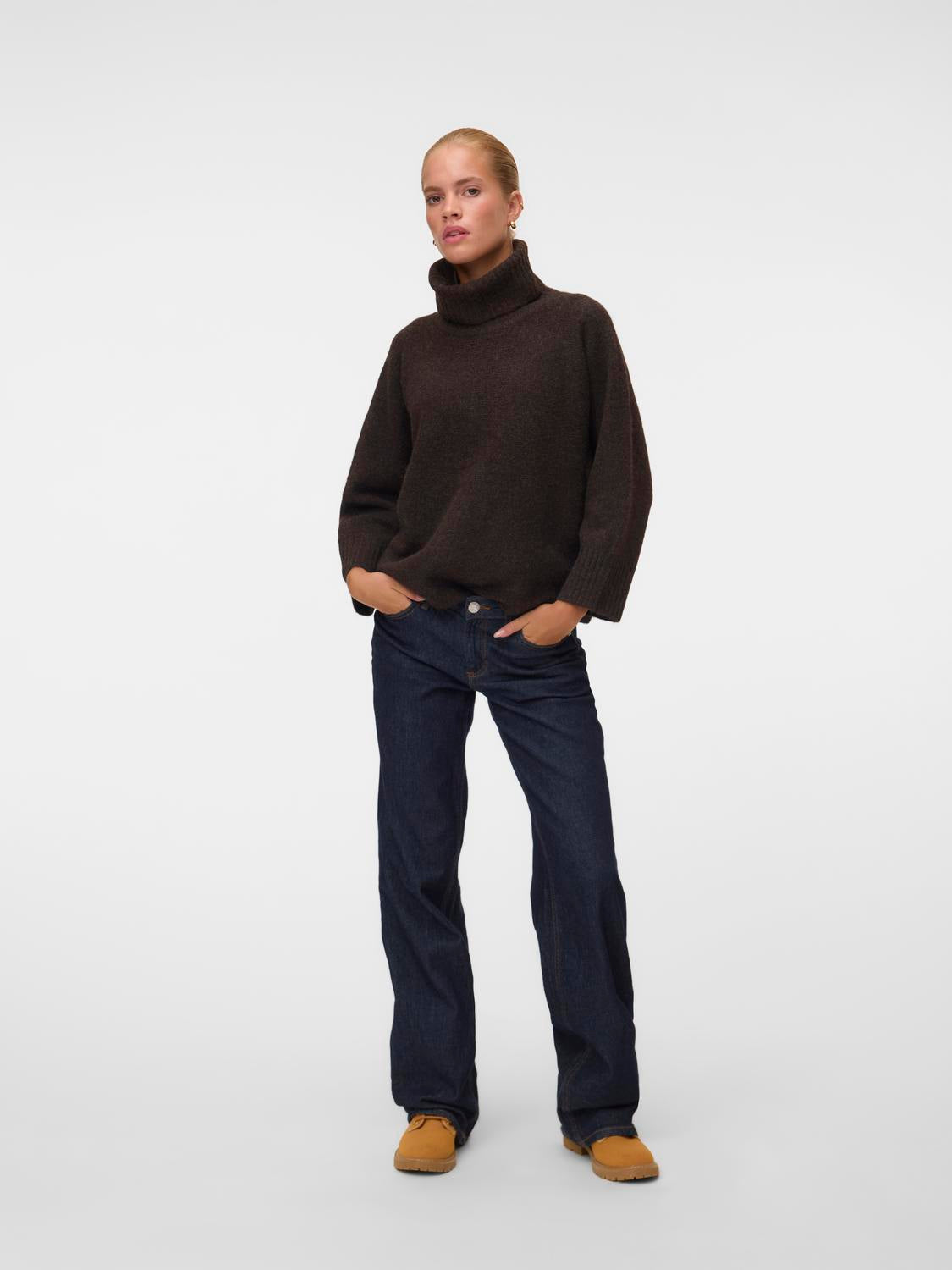 model_shot-front