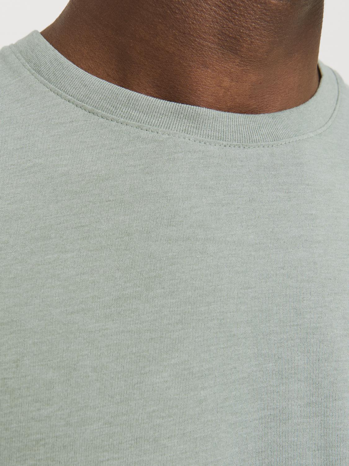 model_shot-detail