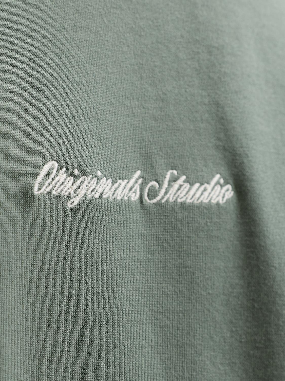 model_shot-detail