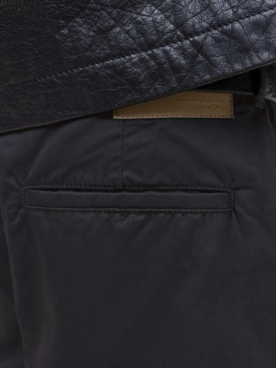 model_shot-detail