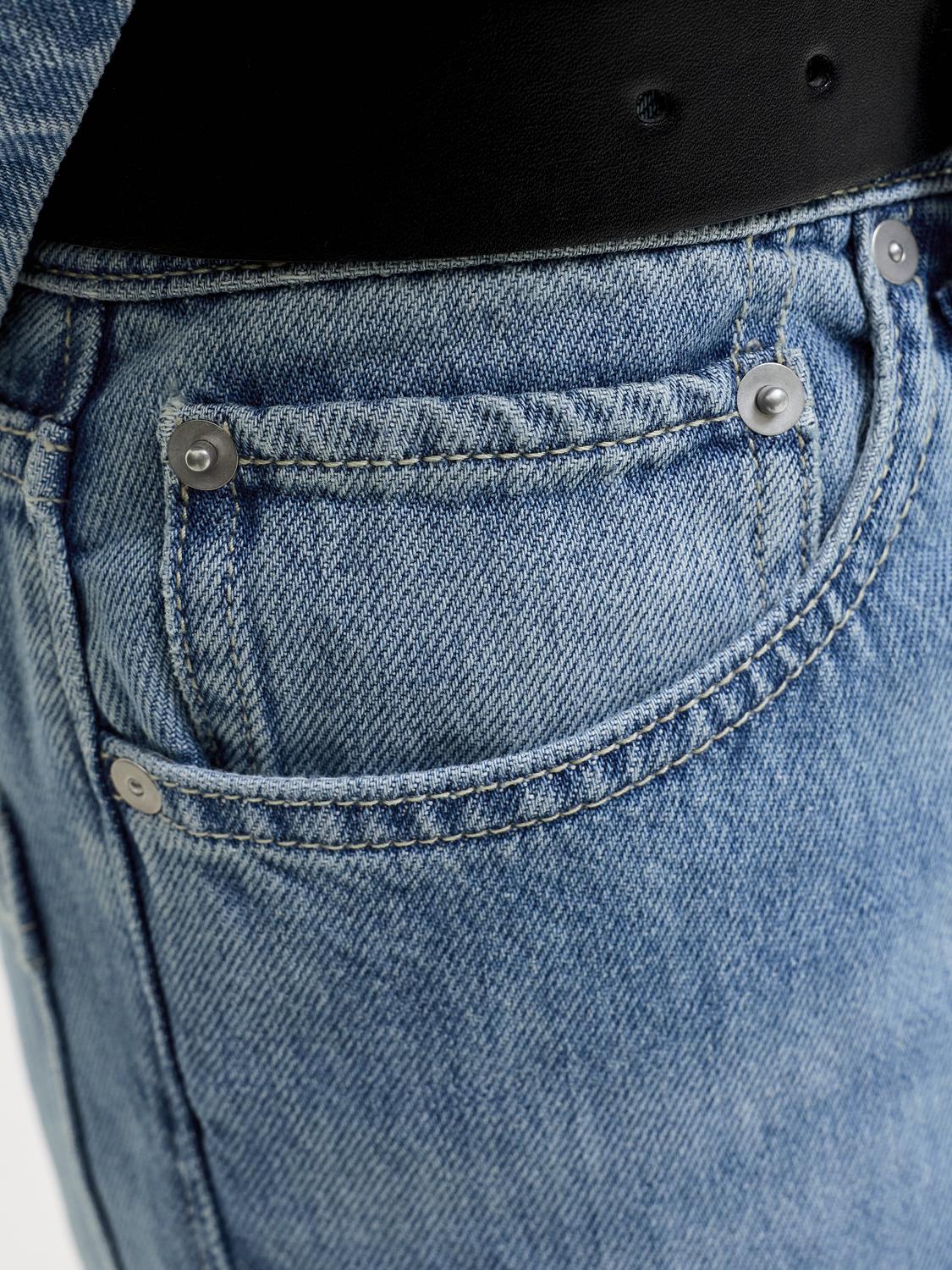 model_shot-detail