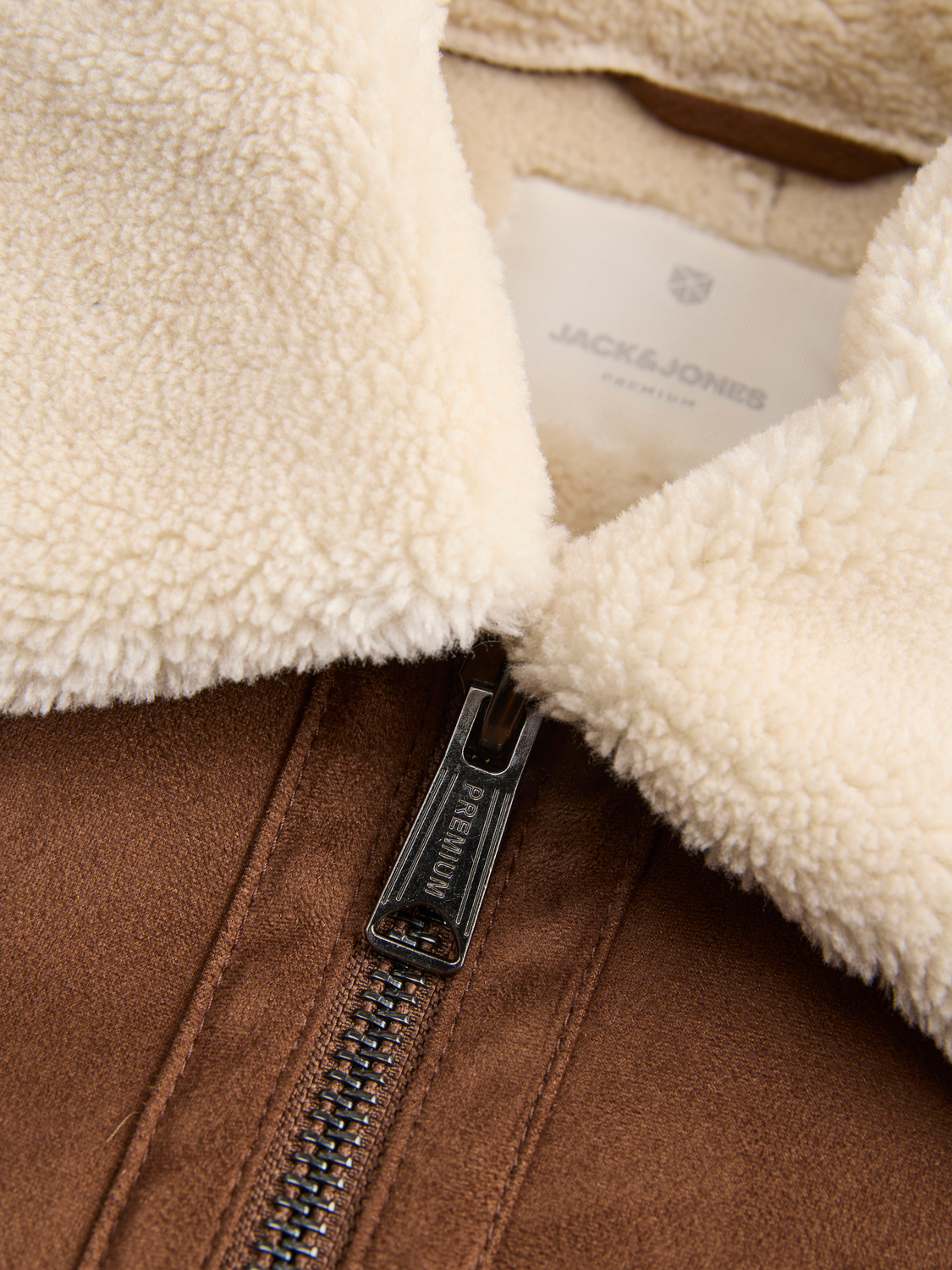 model_shot-detail