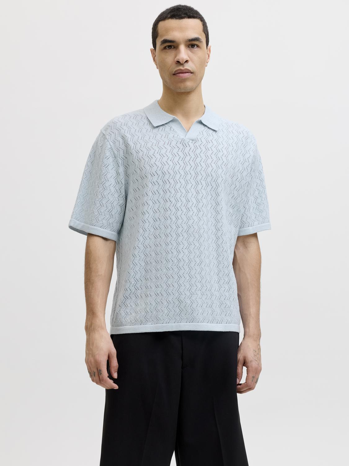 model_shot-front