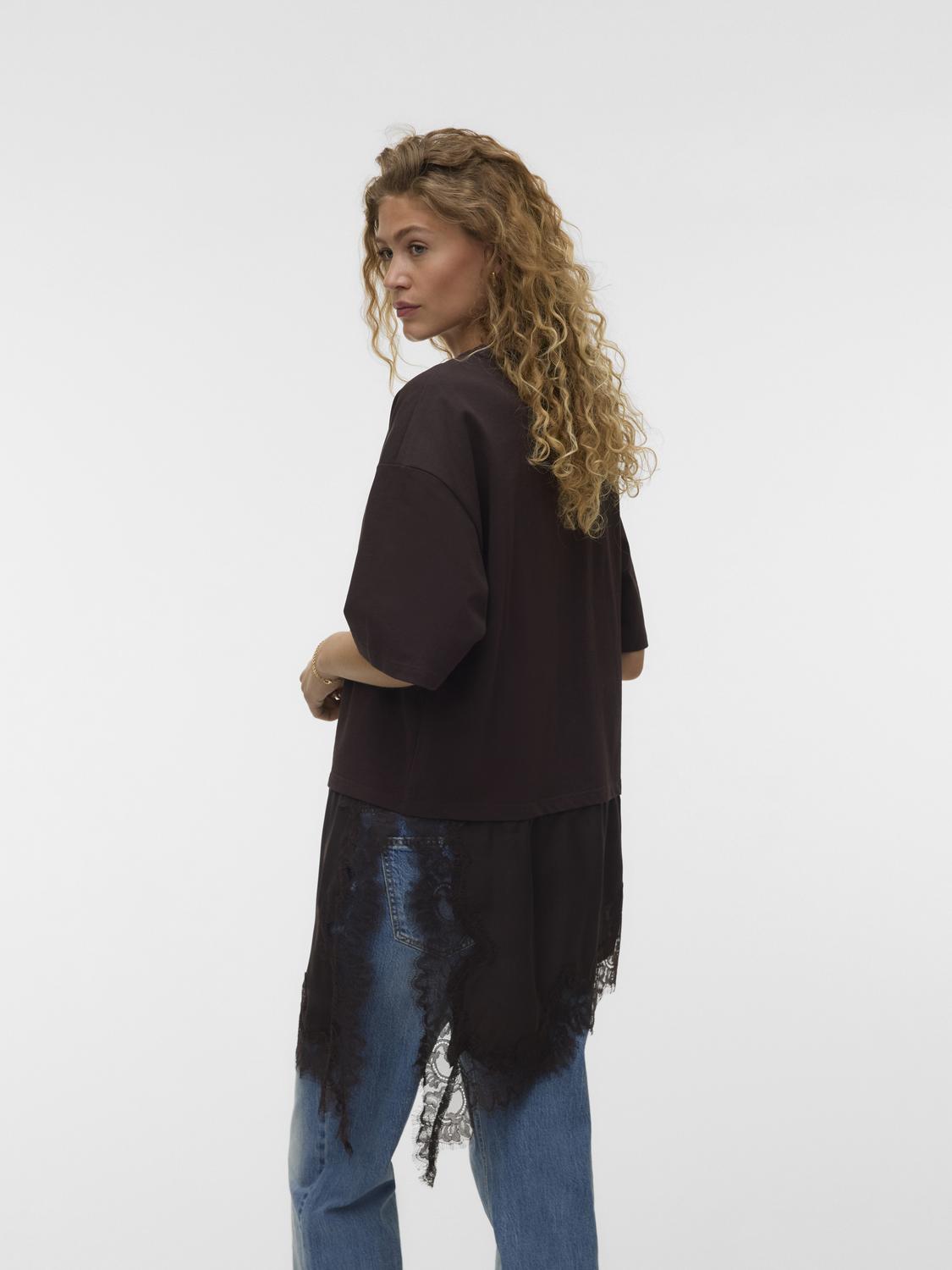 model_shot-back