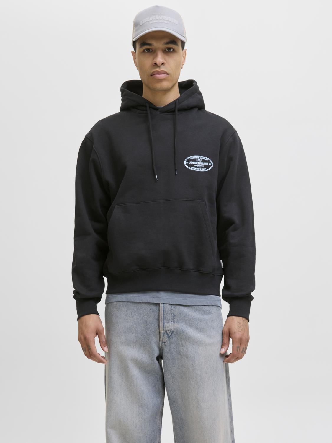 model_shot-front