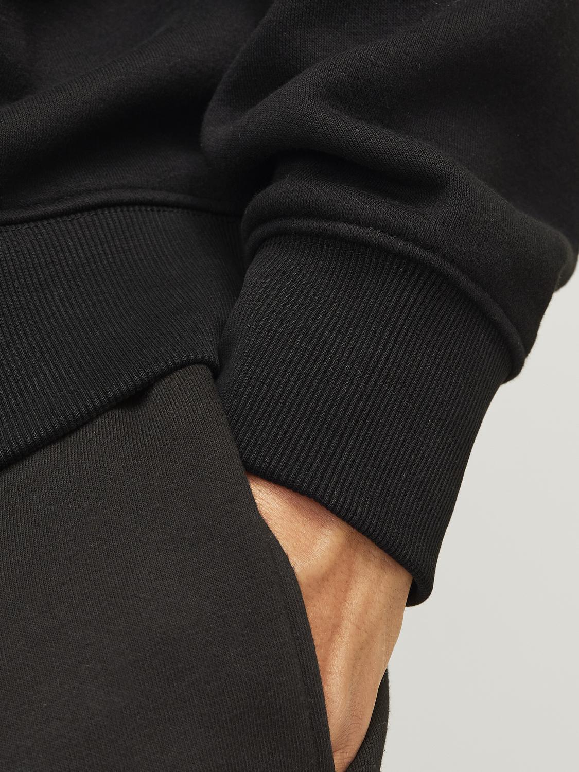 model_shot-detail