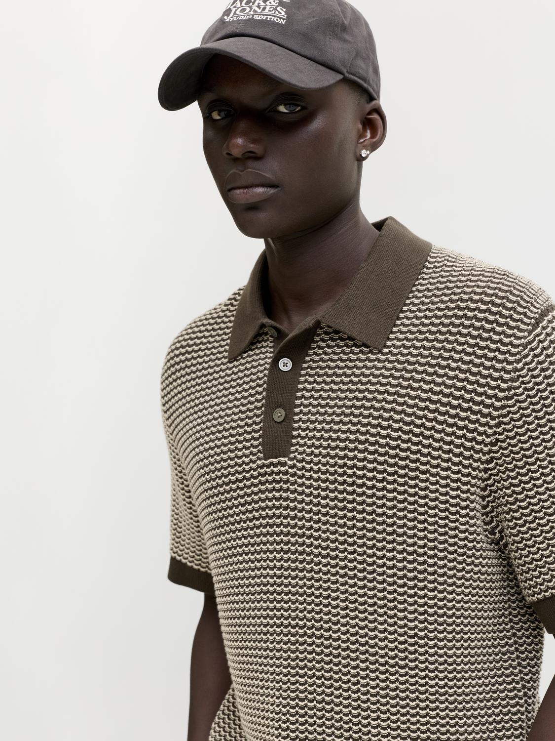 model_shot-creative