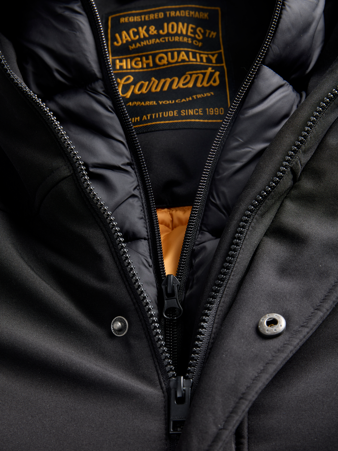 pack_shot-custom