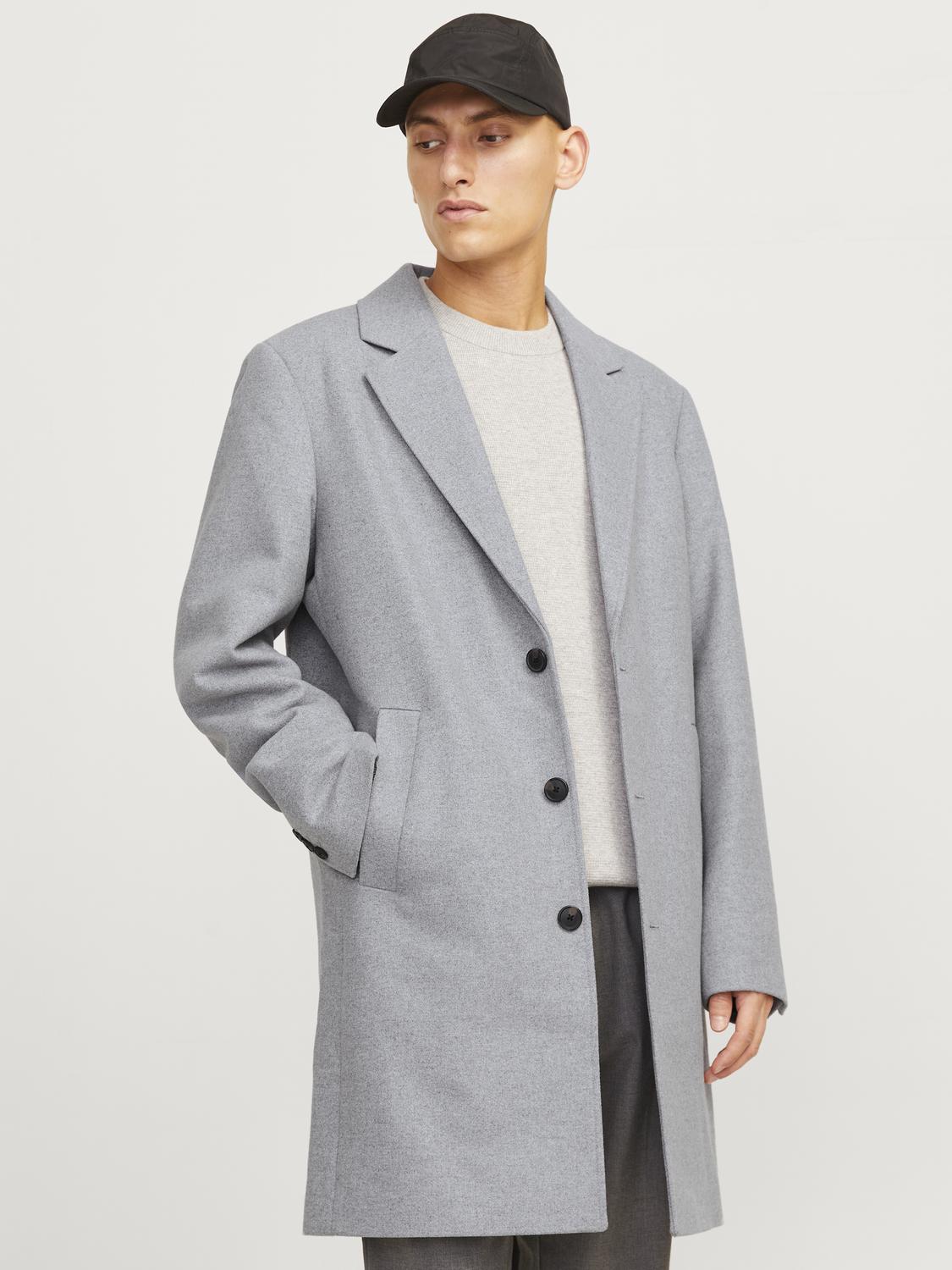 model_shot-front