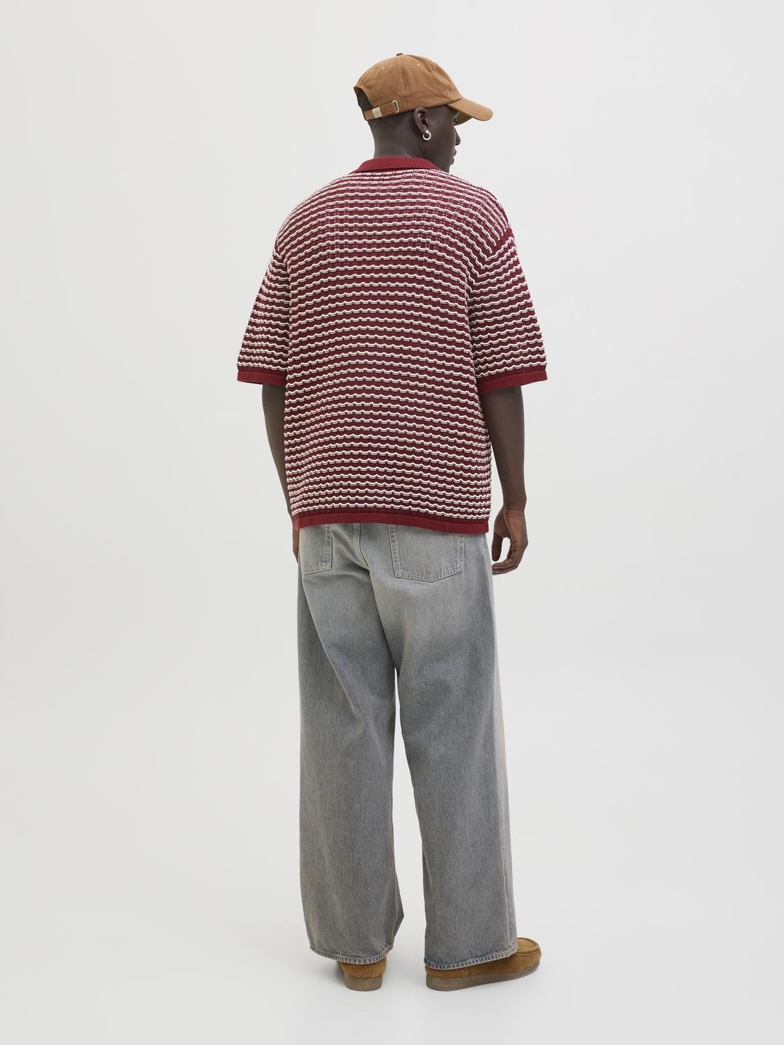 model_shot-back