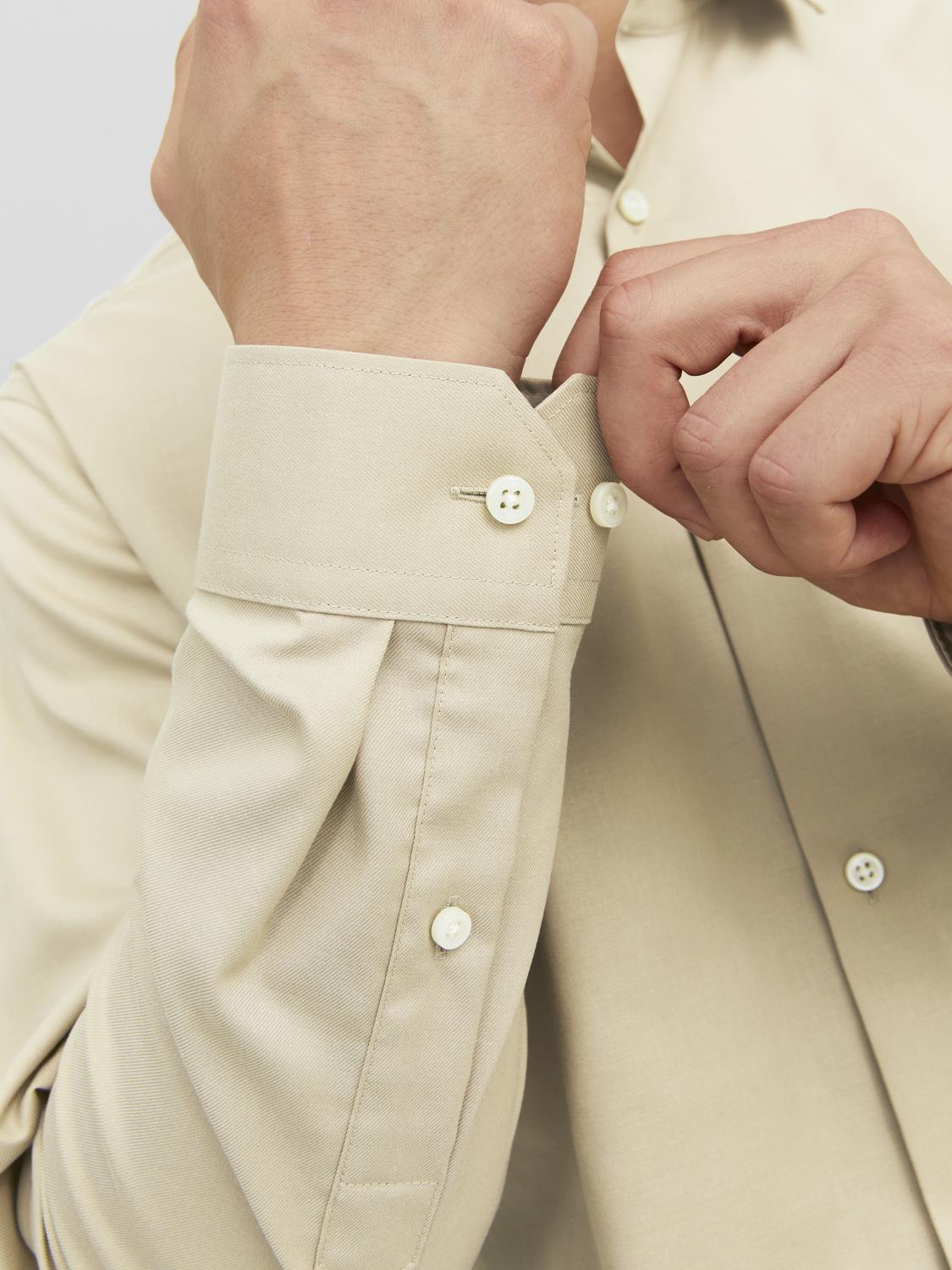 model_shot-detail