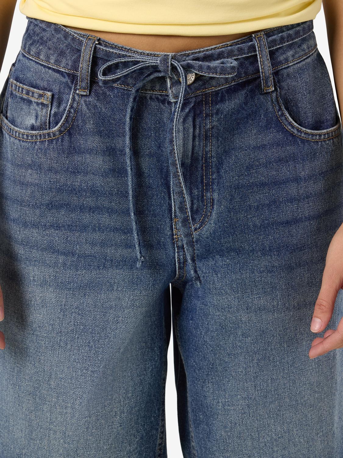 model_shot-detail
