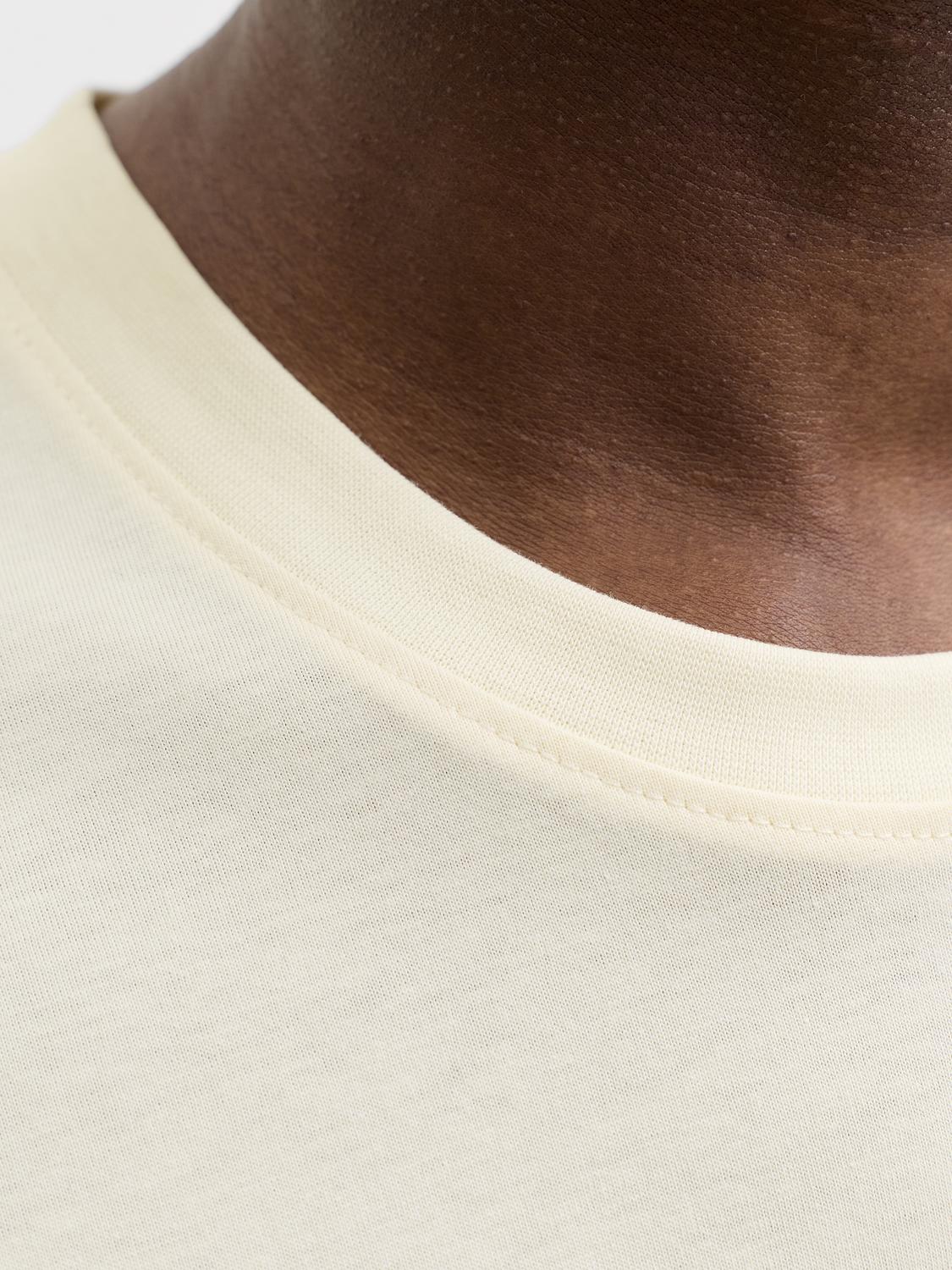 model_shot-detail