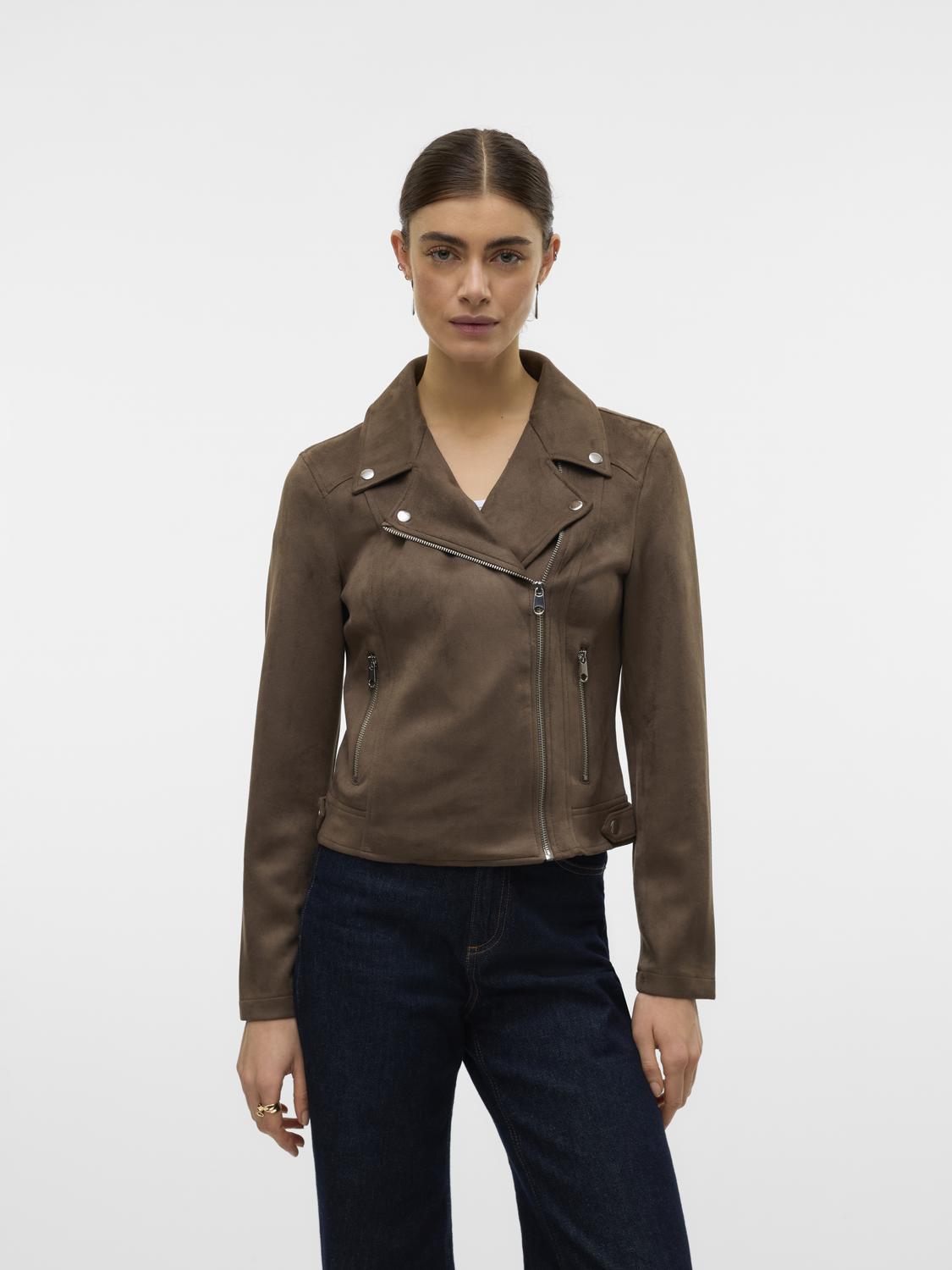 model_shot-front
