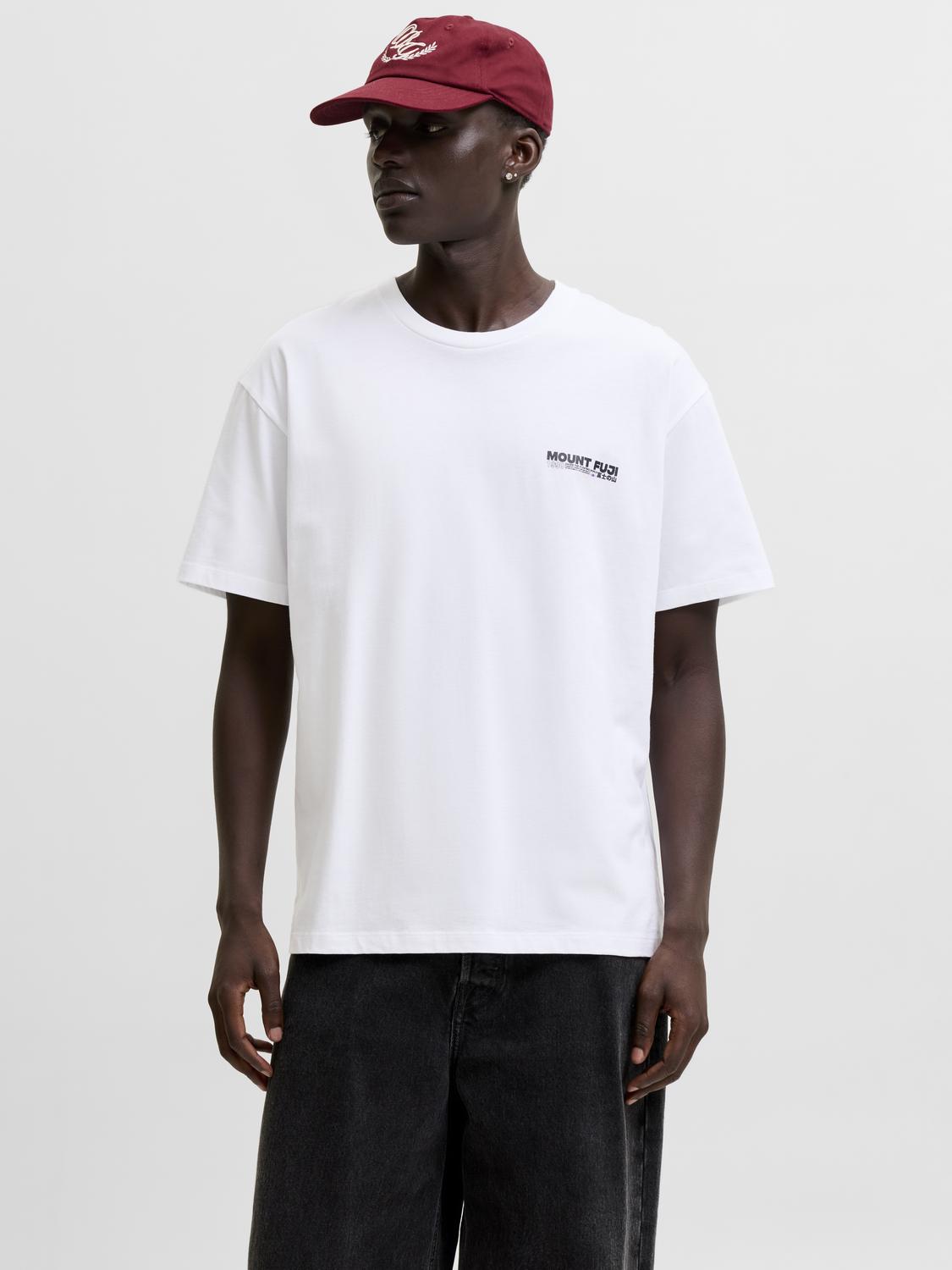 model_shot-front