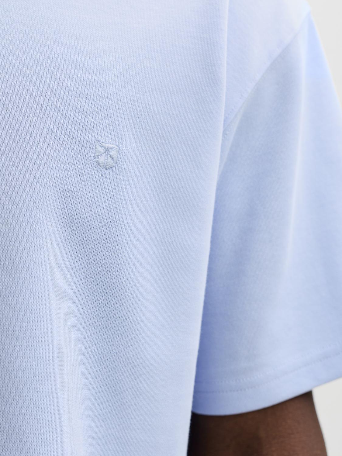 model_shot-detail