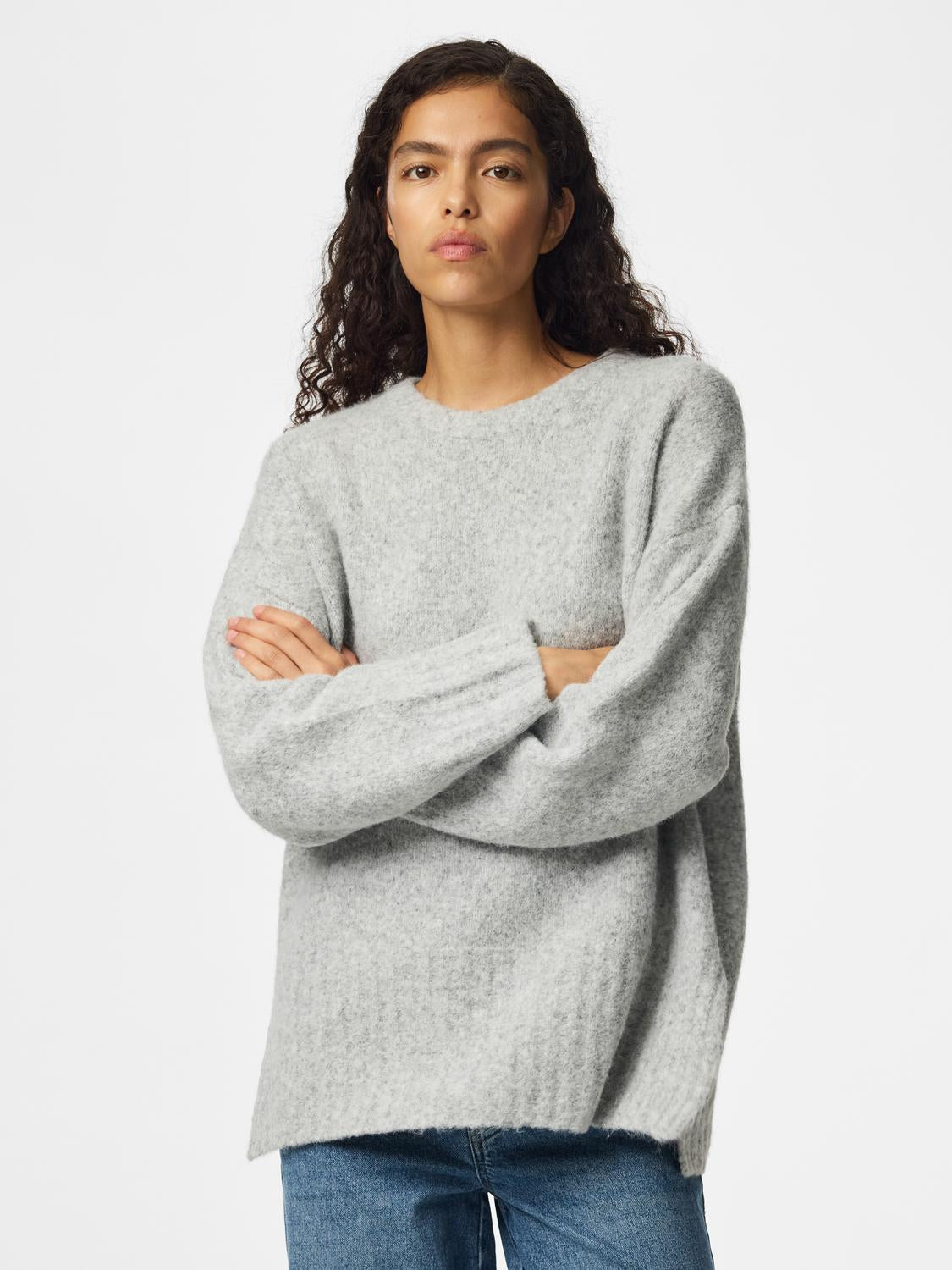 model_shot-front