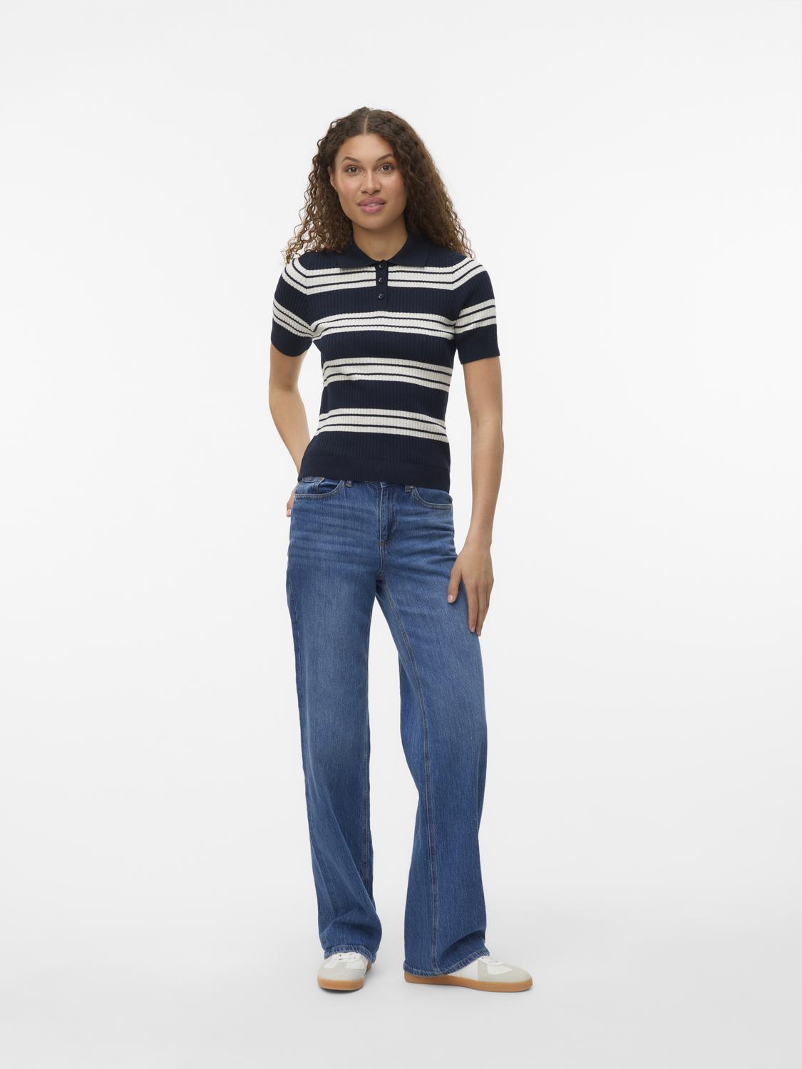 model_shot-front