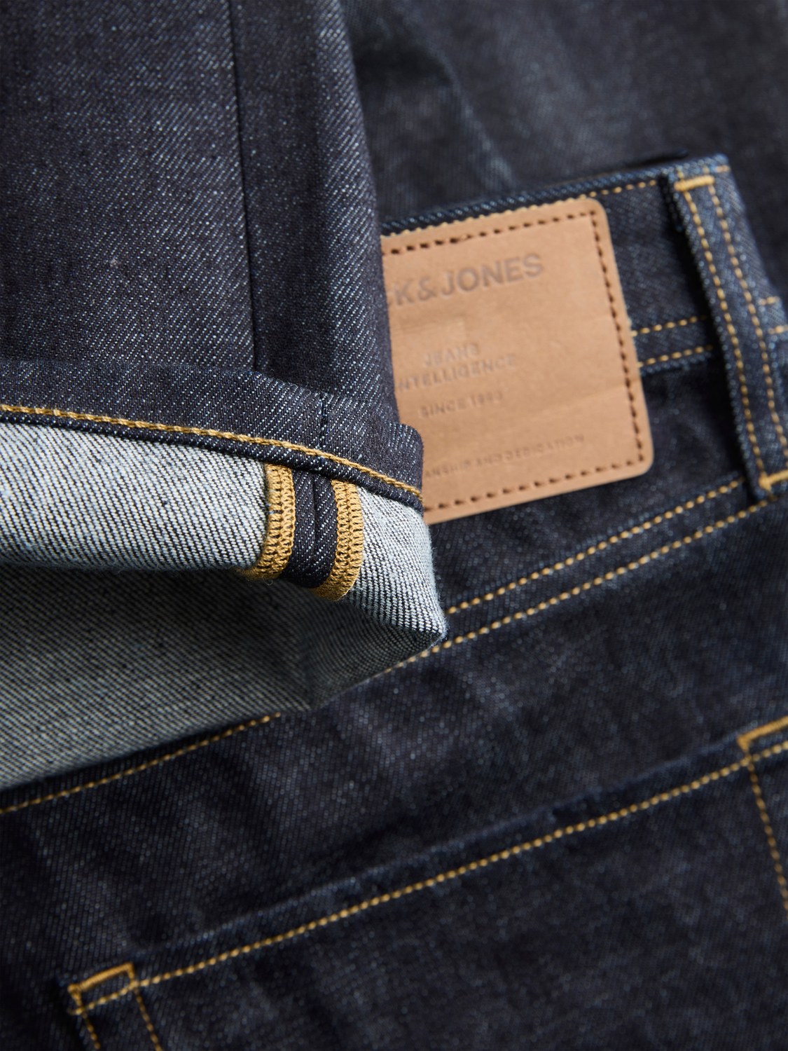 model_shot-detail
