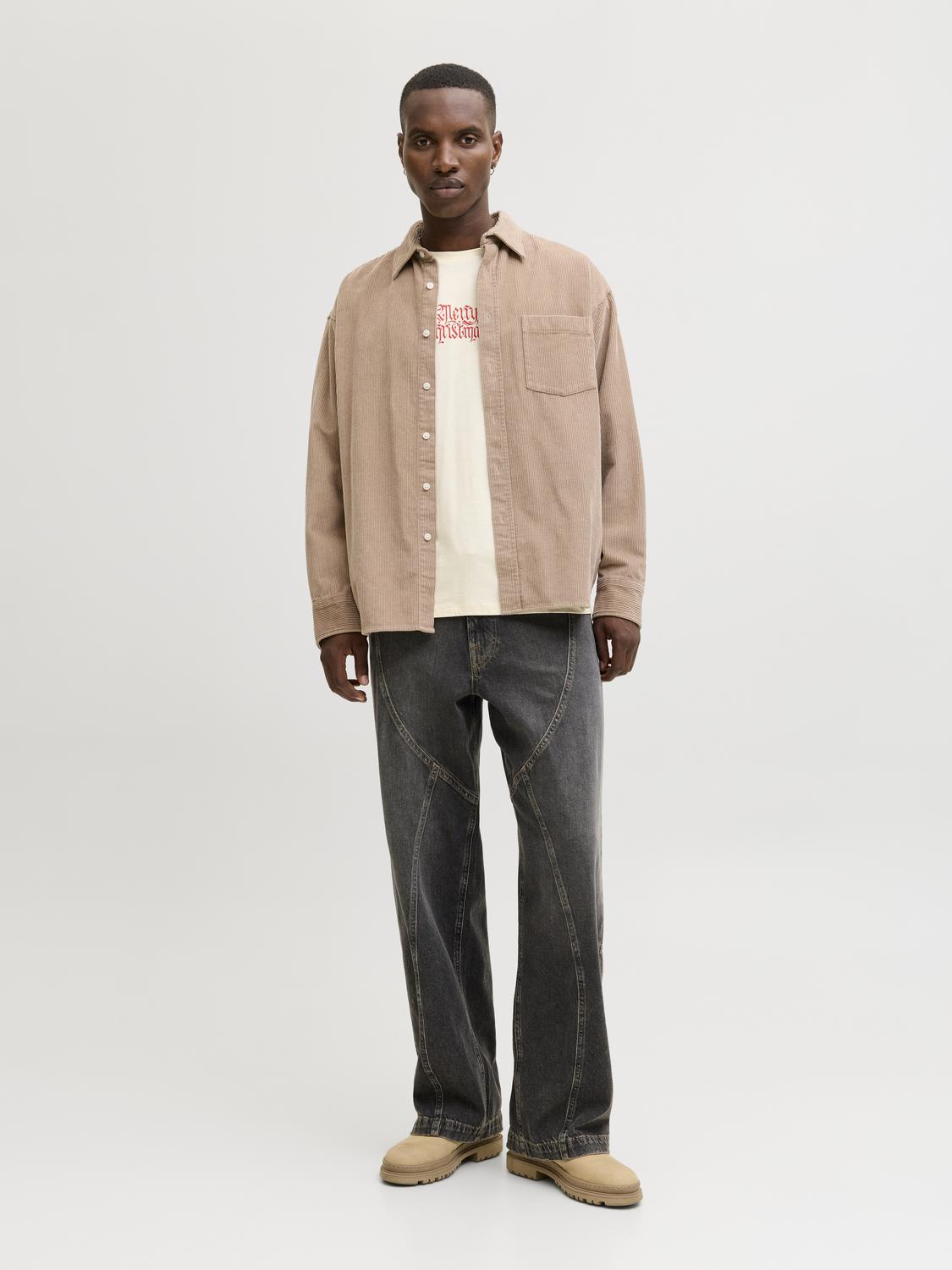 model_shot-front_full