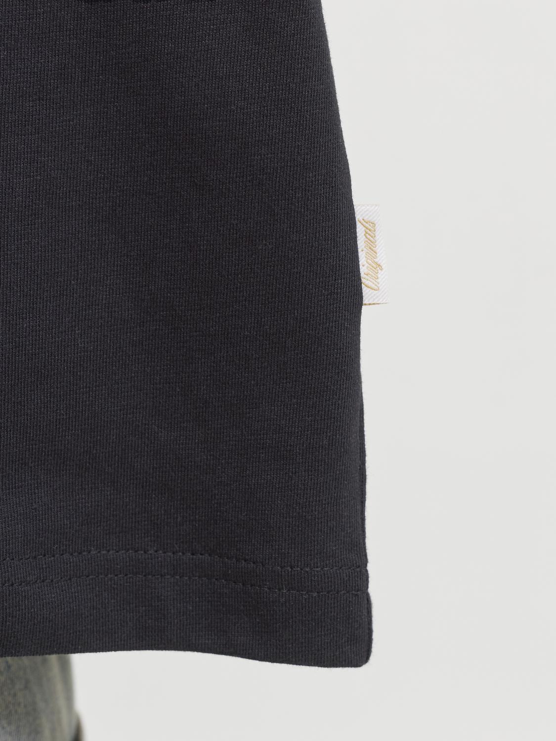 model_shot-detail