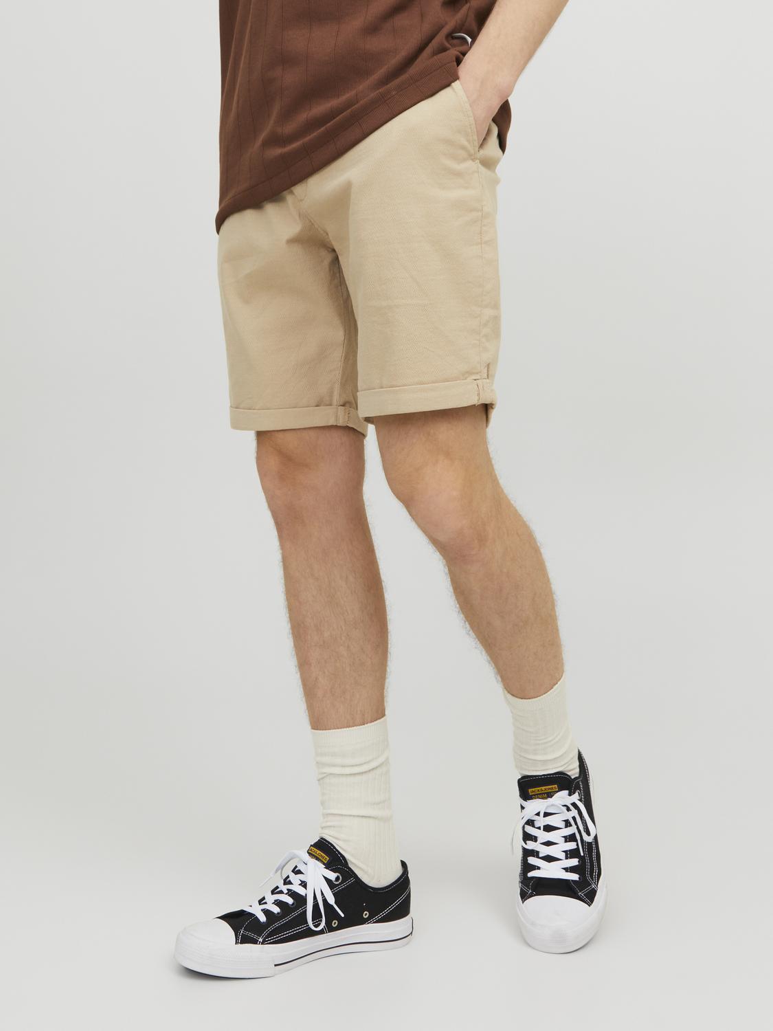 model_shot-front